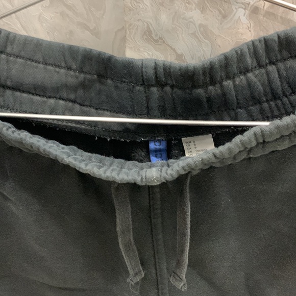 H&M - Picture 2 of 3